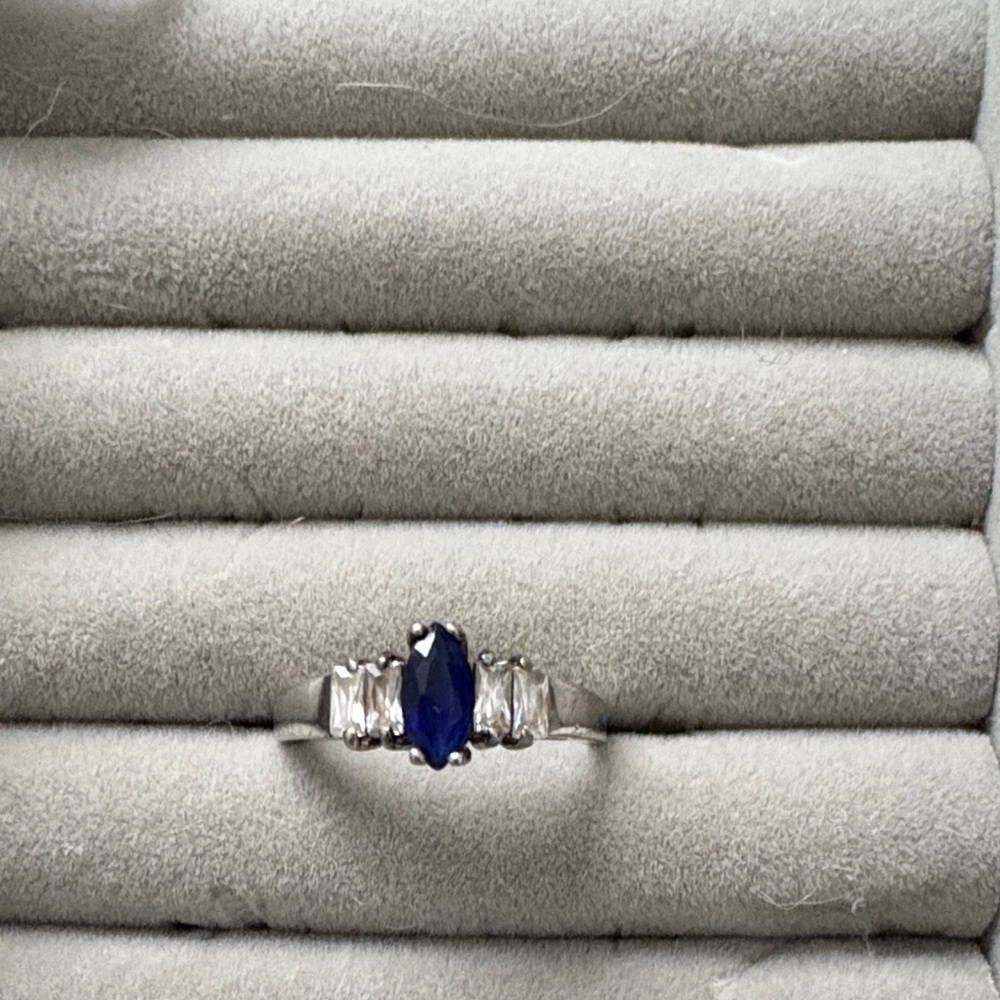 Elegant Silver and Blue Gemstone Ring